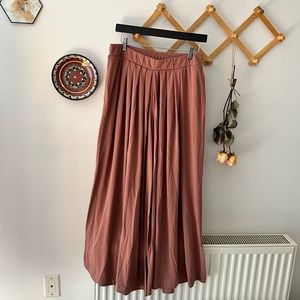 Blush Uniqlo Culottes with Pockets Size Large
